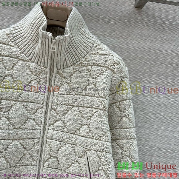   þ   DO3634560-27