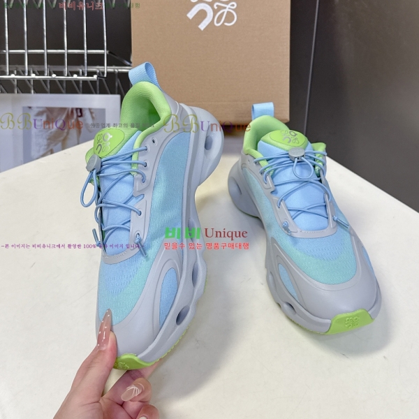 ο x on Ŀ  29LW2510147-9