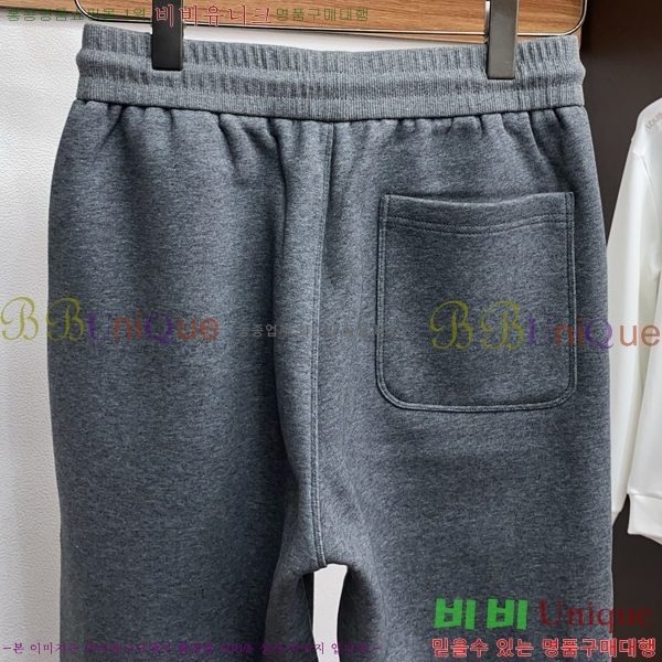 ���� ���ڷ� ��ġ�ڸ� ���� BC443971-2