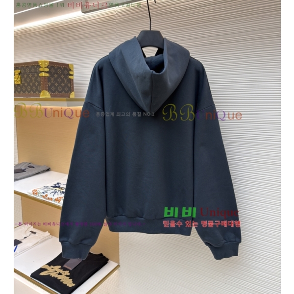 ���� ��* �ĵ�Ƽ 22DR216817083-2