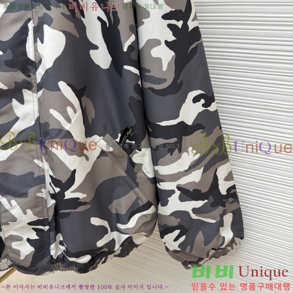 ���� �߷���*�� ������ �ĵ� �ٿ� �е� 64BL251184-1