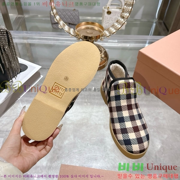 ���� �̿�̿� ���� 32MU902385-2