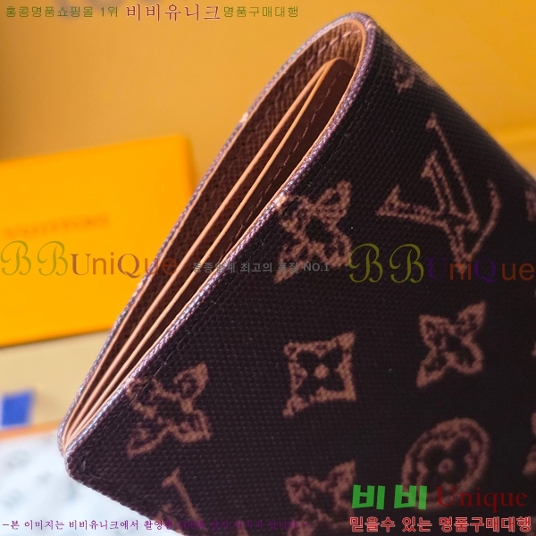 #���̺��� �н���Ʈ Ŀ�� M27612-101