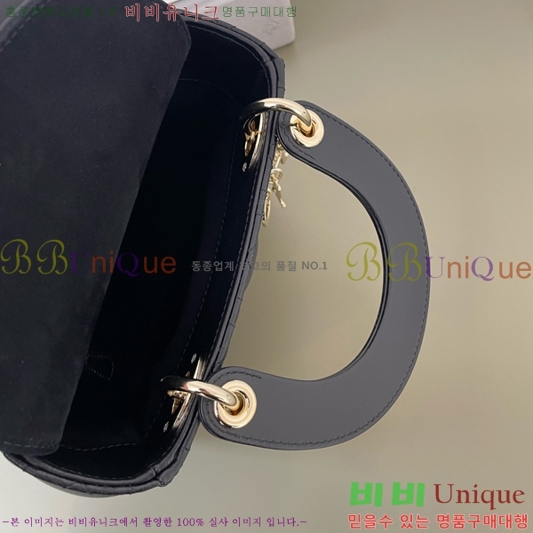 #��� Lady Dior �̴� ���̵�� M00318-202