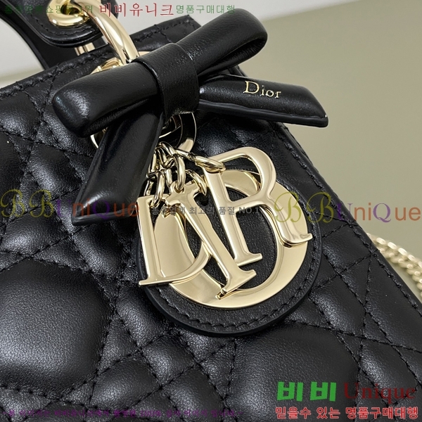 #��� Lady Dior �̴� ���̵�� M00318-202