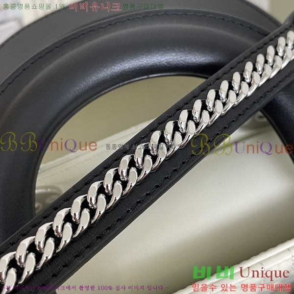 #��� Lady Dior �̴� ���̵�� M00318-204