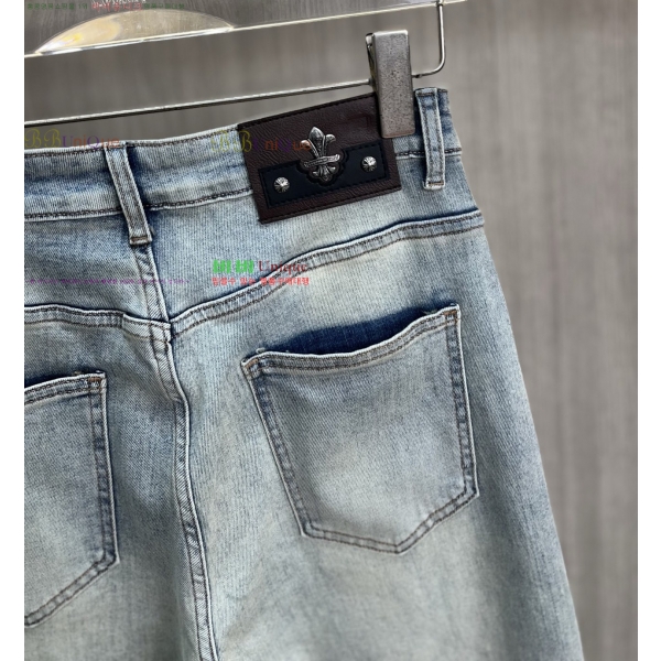 ���� ũ������ û���� CH384184