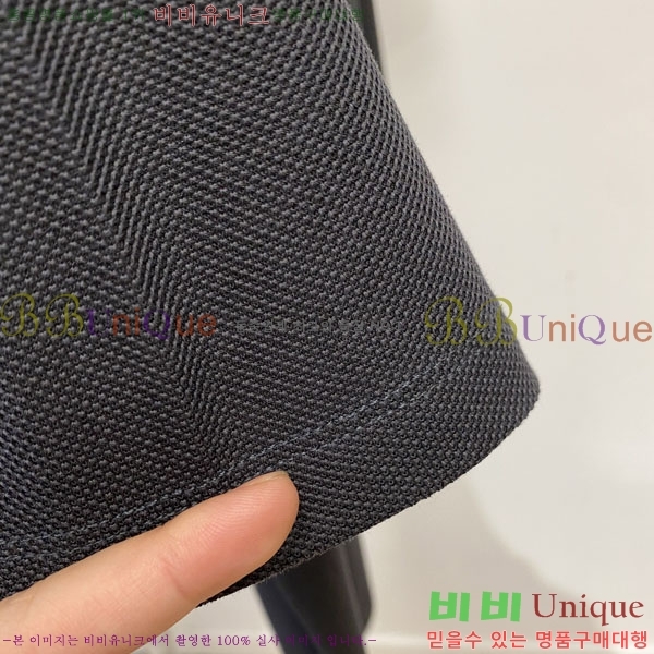���� ����� ���� Ƽ���� P8671467-1