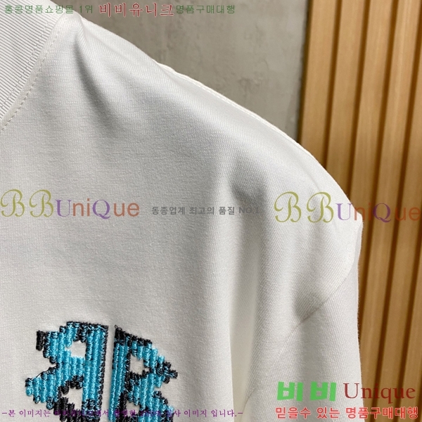 ���� �߷��þư� ���� Ƽ���� BL55377-1