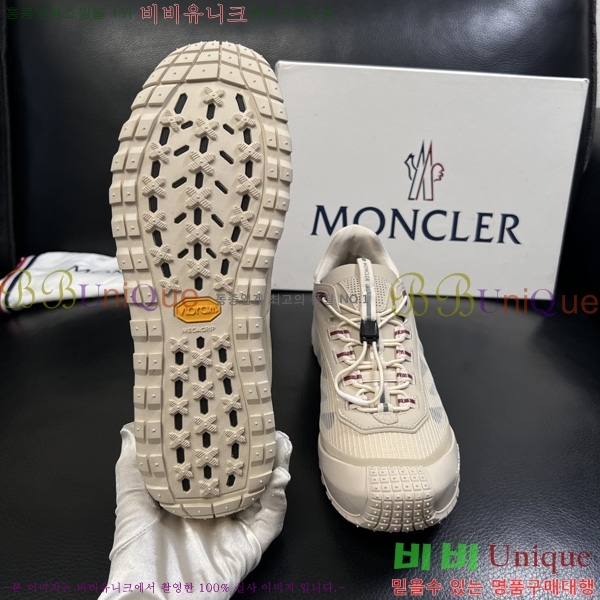 ���� ��**�� ����Ŀ�� MO9906801-1