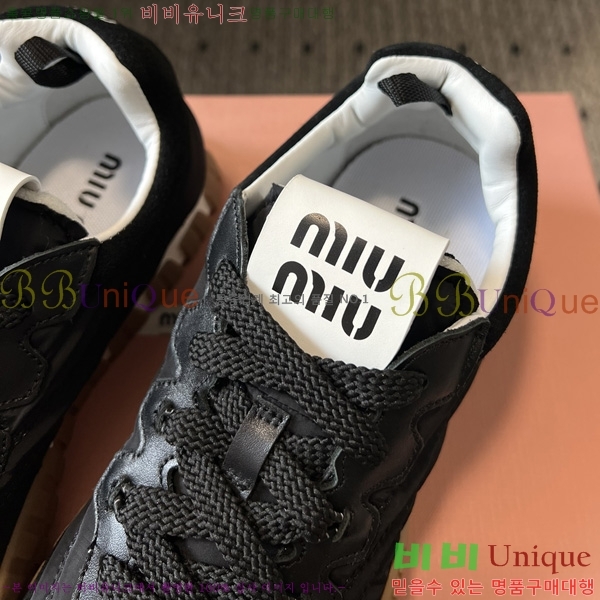 ���� �̿�̿� ����Ŀ�� M1052228-2