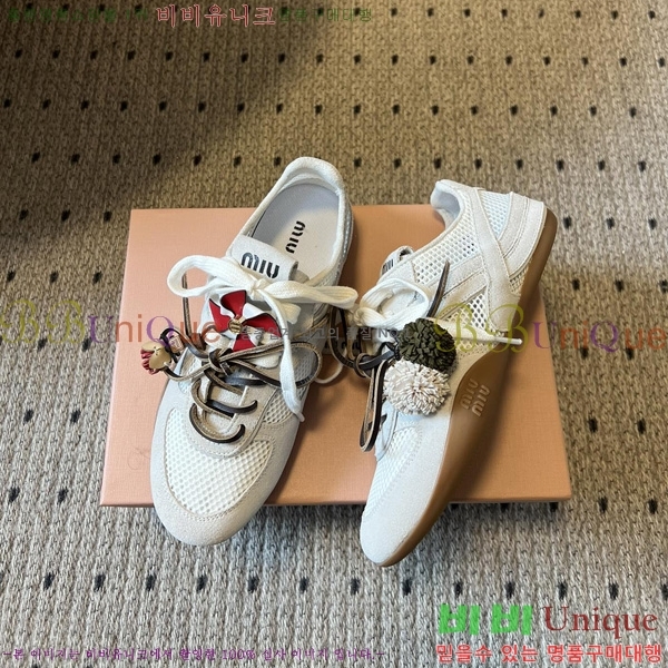 ���� �̿�̿� ����Ŀ�� M1050677-3