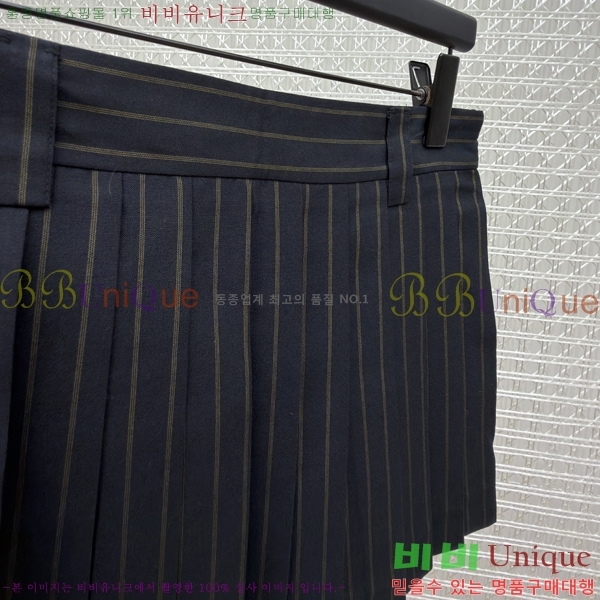 ���� �̿�̿� �̴Ͻ�ĿƮ 22LW26871-2